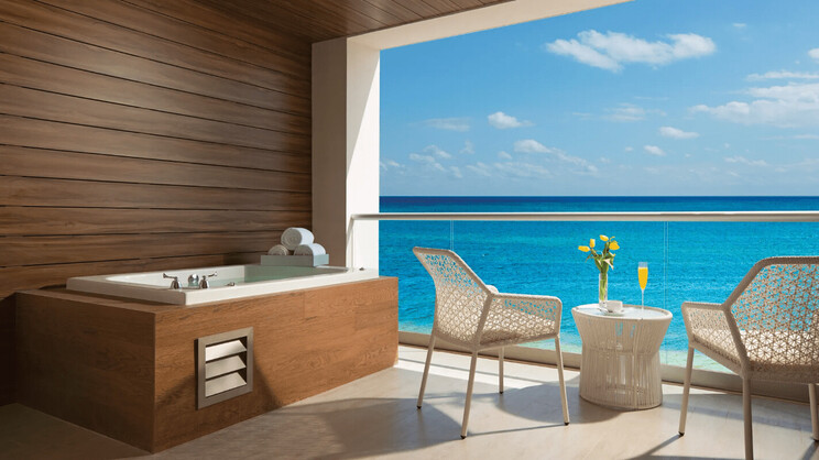 Xhale Club Junior Suite Ocean Front Whirlpool